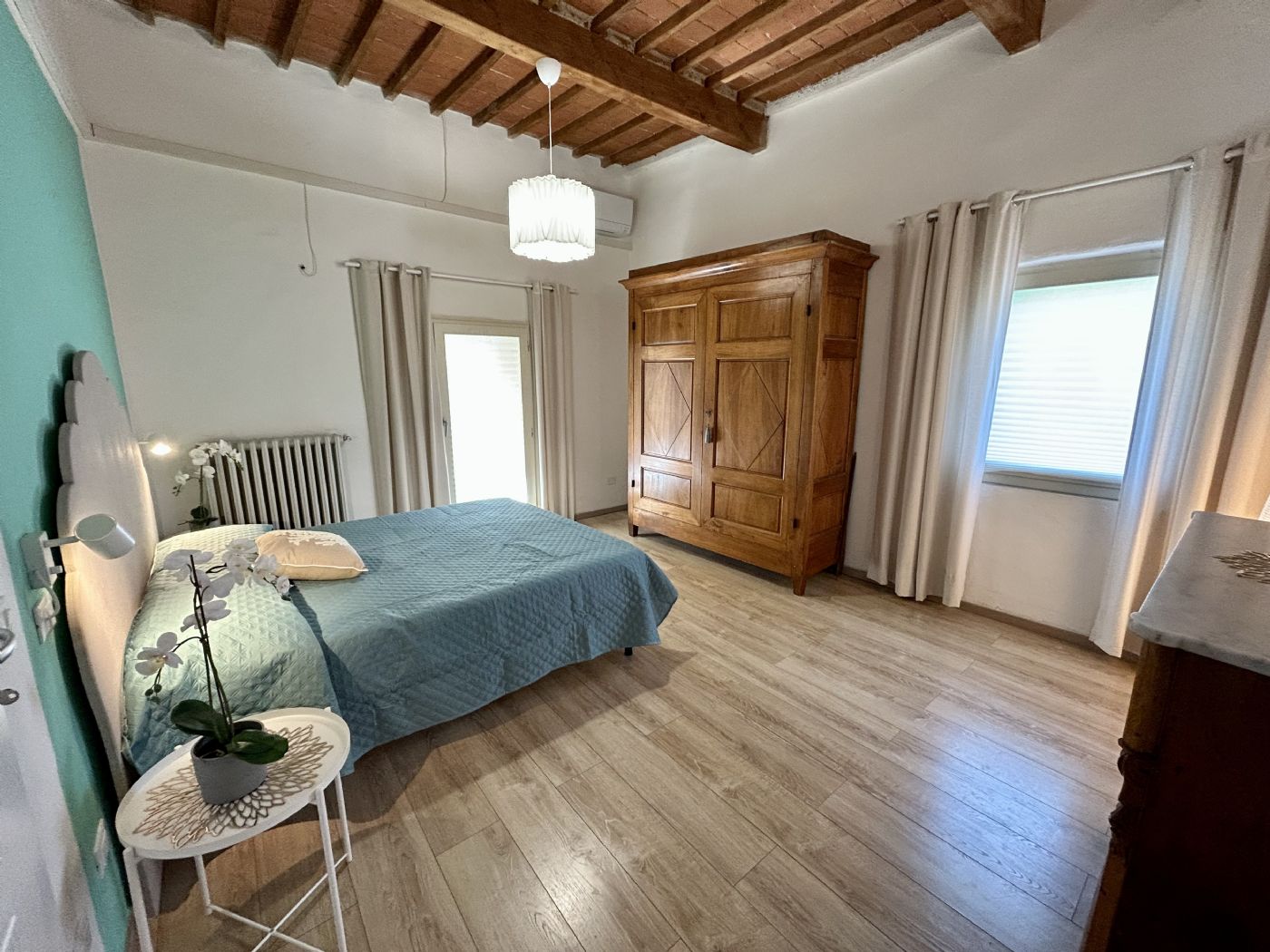 Turchese Suite è un luminoso e curato appartamento con terrazza nel centro storico di Pisa